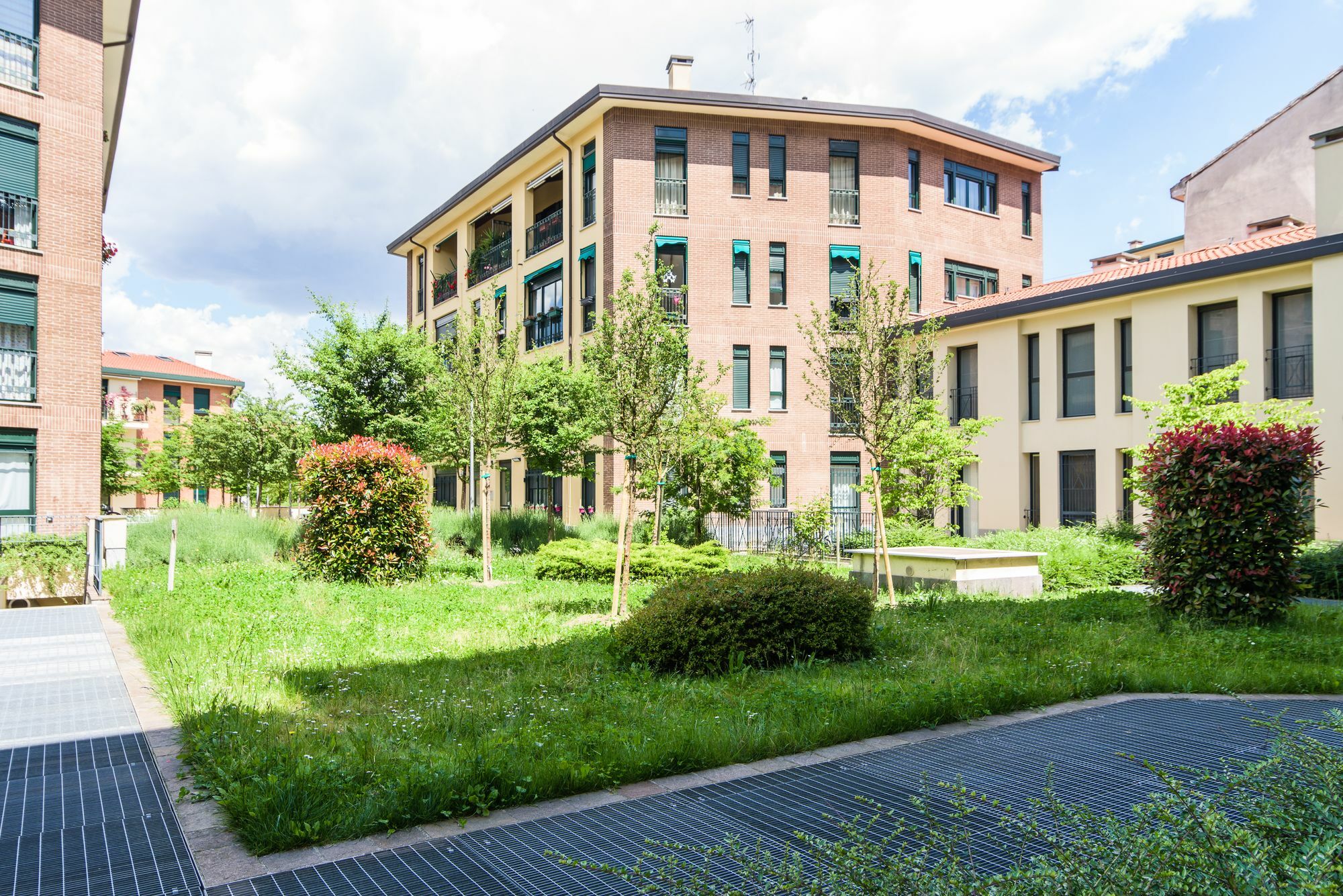 Homeathotel - Naviglio Pavese Милан Экстерьер фото